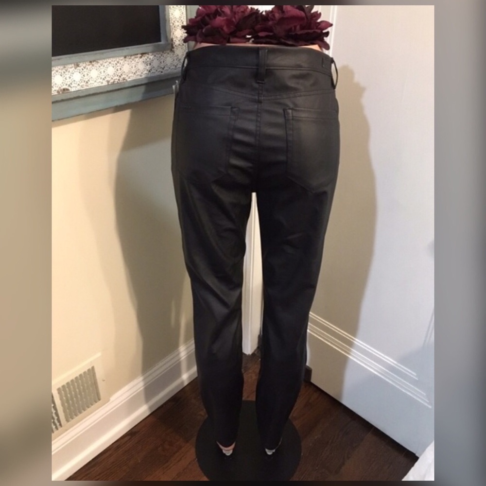 Blank NYC Black Vegan Leather Skinny Pants - Picture 4 of 6